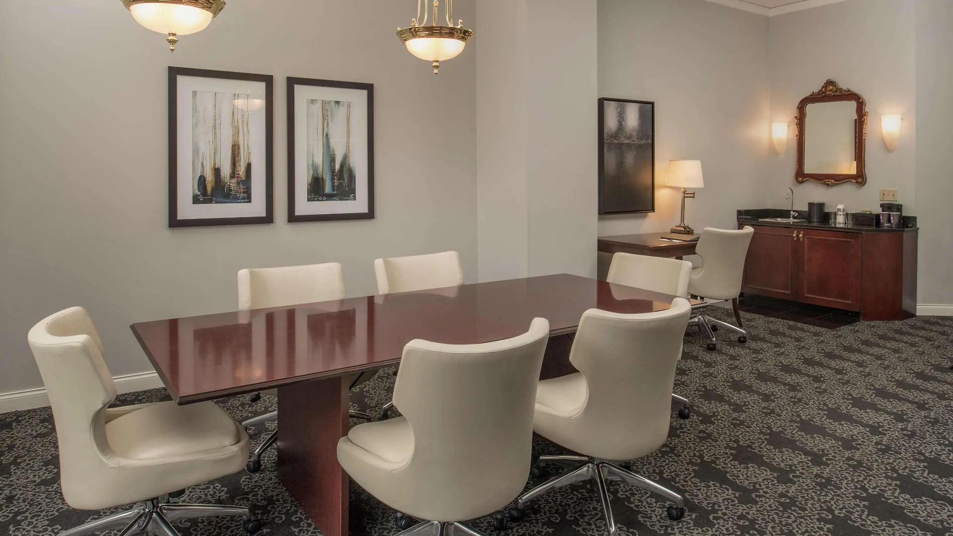 Hotel Embassy Suites By Hilton Portland Downtown